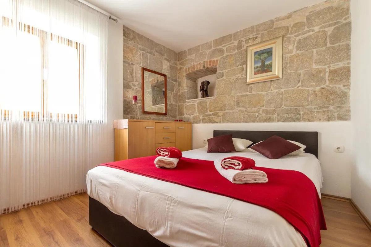 Ferienwohnung Aparrtment Terra- Combine Beach&Old Town Split Exterior foto