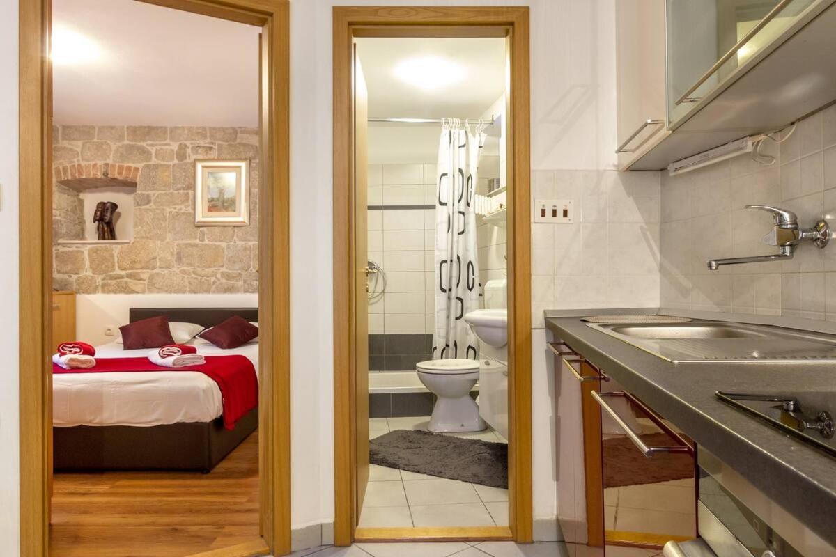 Ferienwohnung Aparrtment Terra- Combine Beach&Old Town Split Exterior foto
